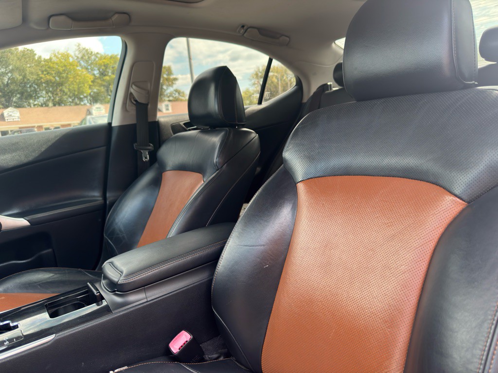 2013 Lexus IS Image 13