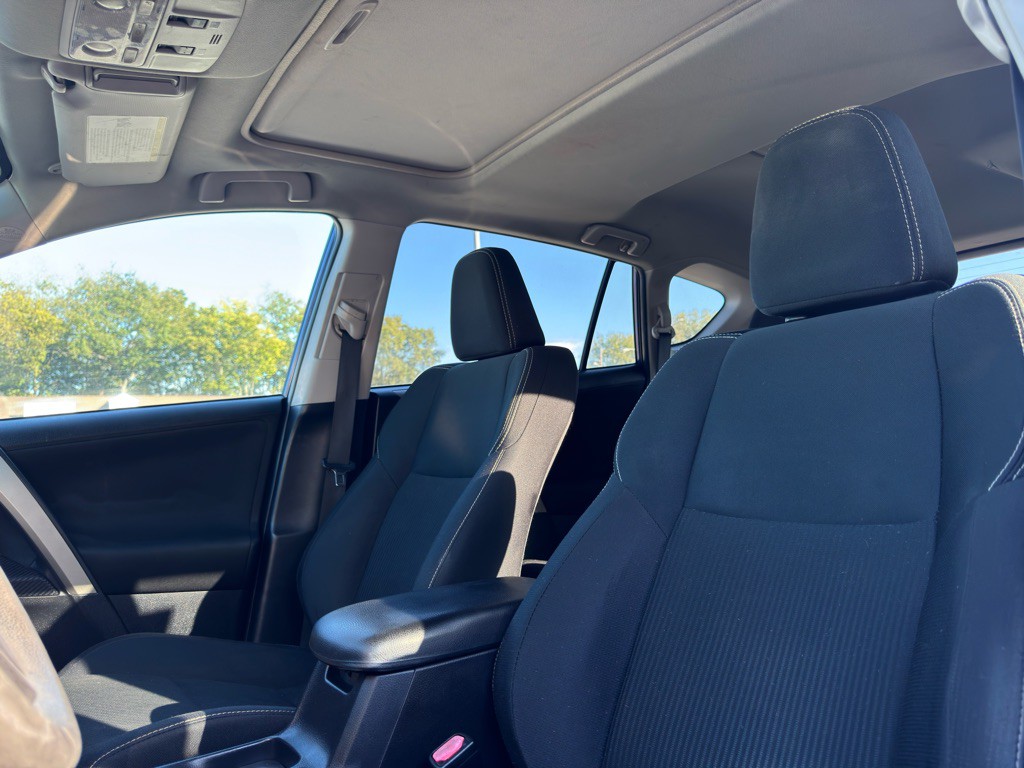 2014 Toyota Rav4 Image 13