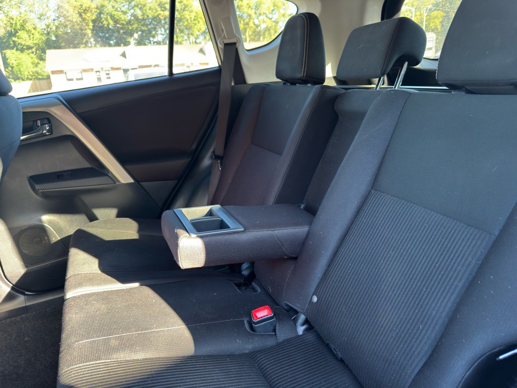 2014 Toyota Rav4 Image 32