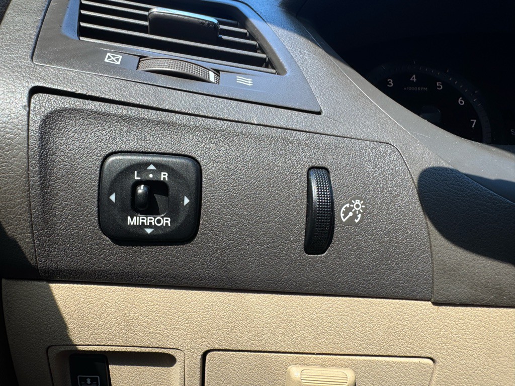 2007 Lexus ES Image 13