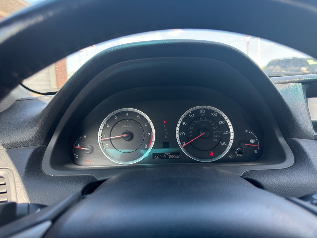 2011 Honda Accord Image 16