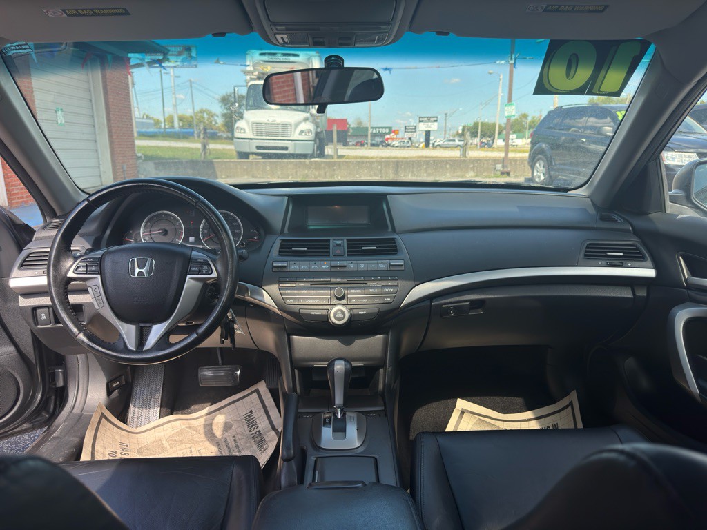 2011 Honda Accord Image 18