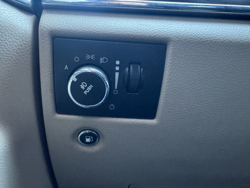 2014 Jeep Grand Cherokee Image 16