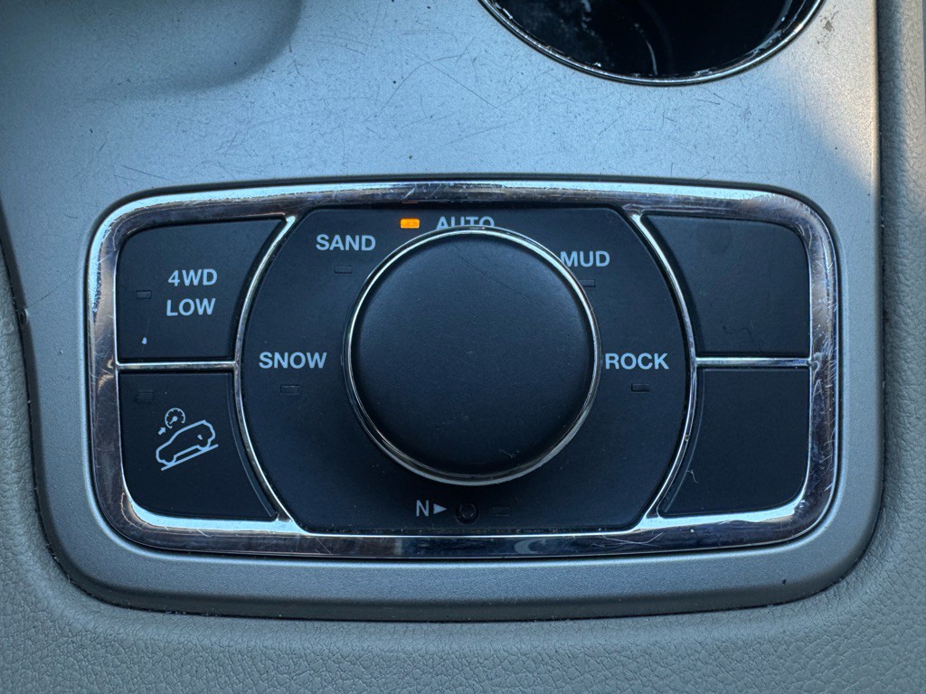 2014 Jeep Grand Cherokee Image 22