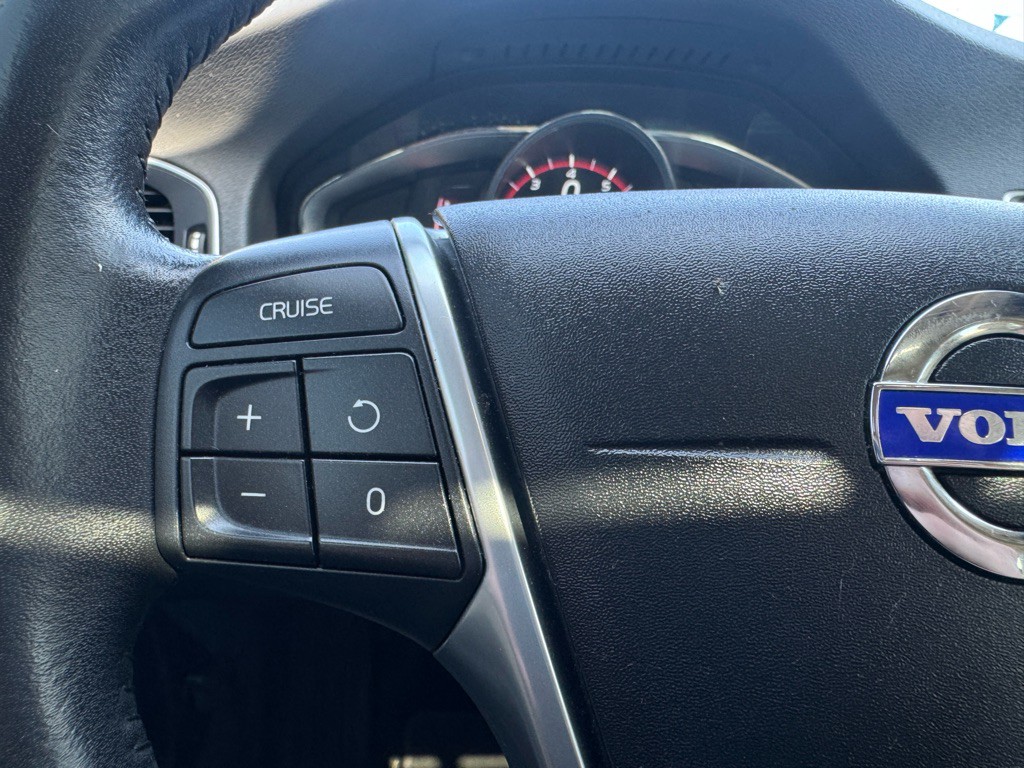 2016 Volvo S60 Image 16