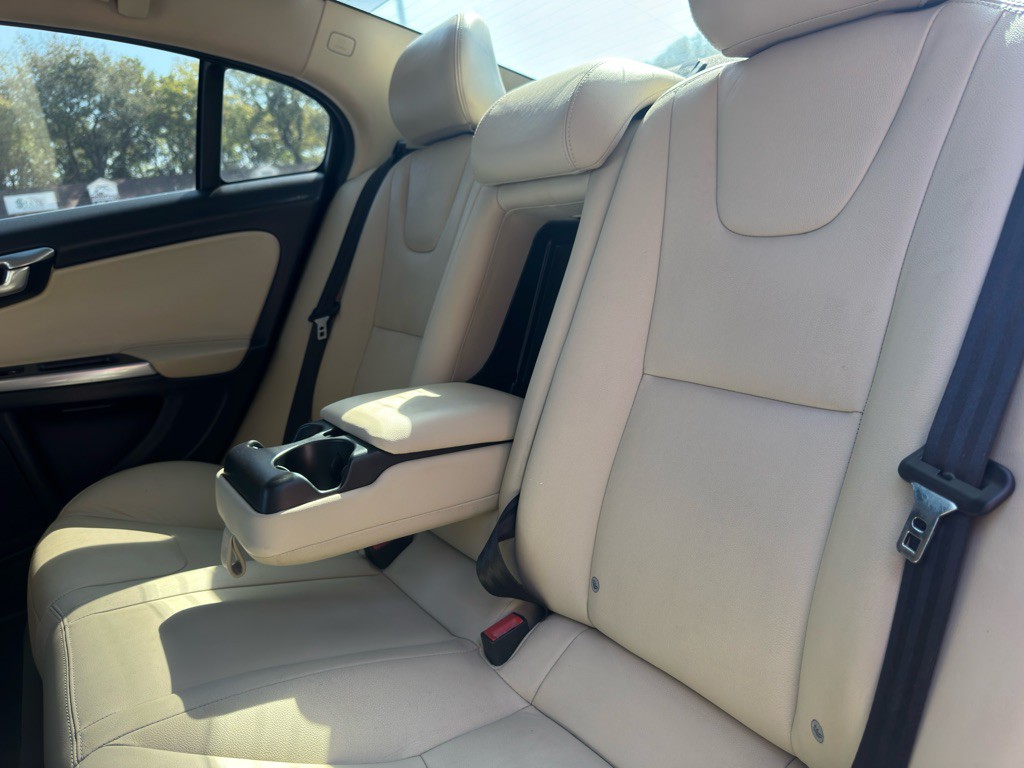 2016 Volvo S60 Image 26