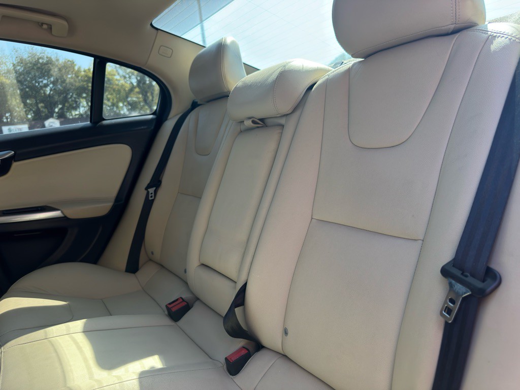 2016 Volvo S60 Image 27
