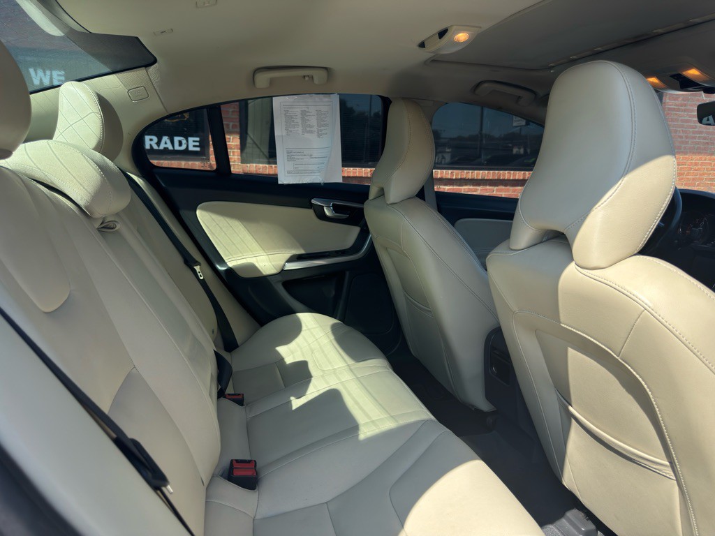 2016 Volvo S60 Image 34