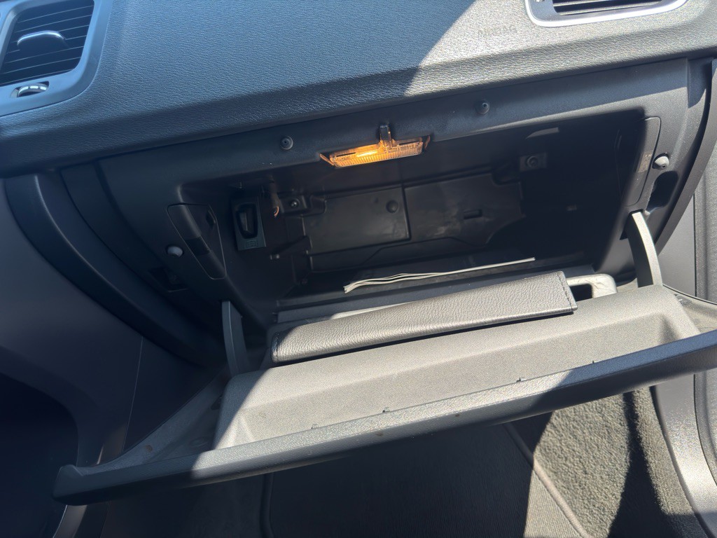 2016 Volvo S60 Image 40