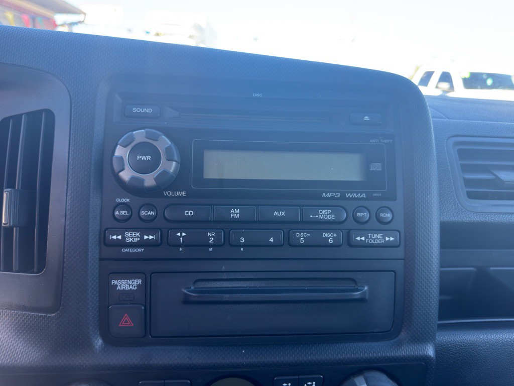 2010 Honda Ridgeline Image 16