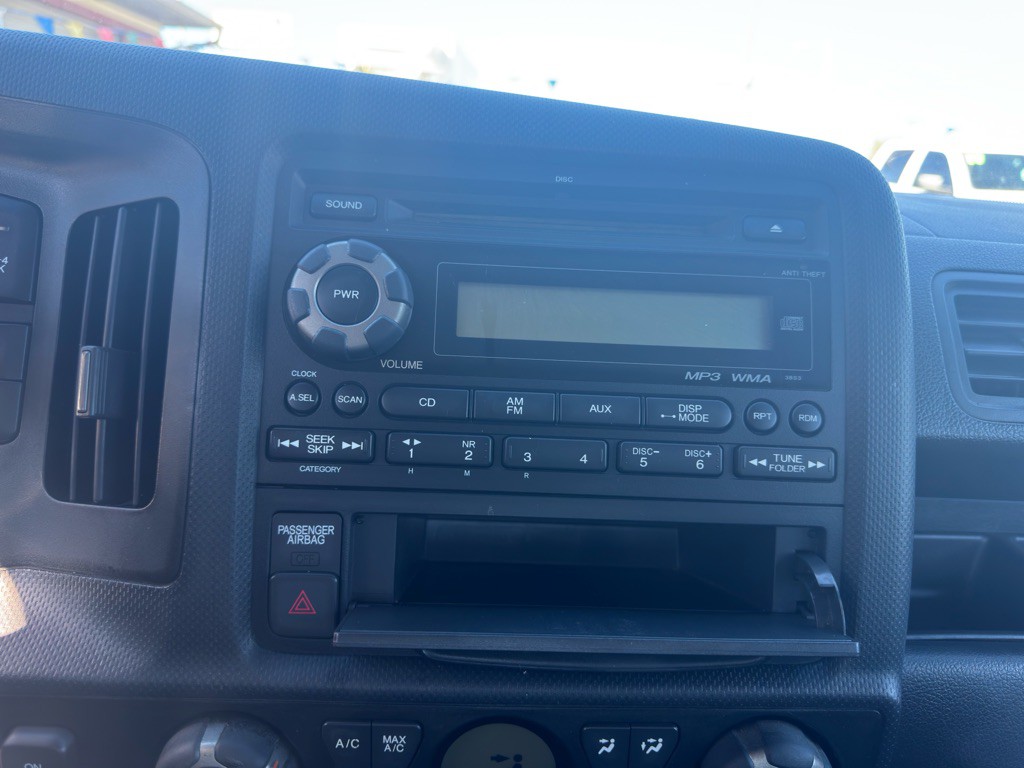 2010 Honda Ridgeline Image 17