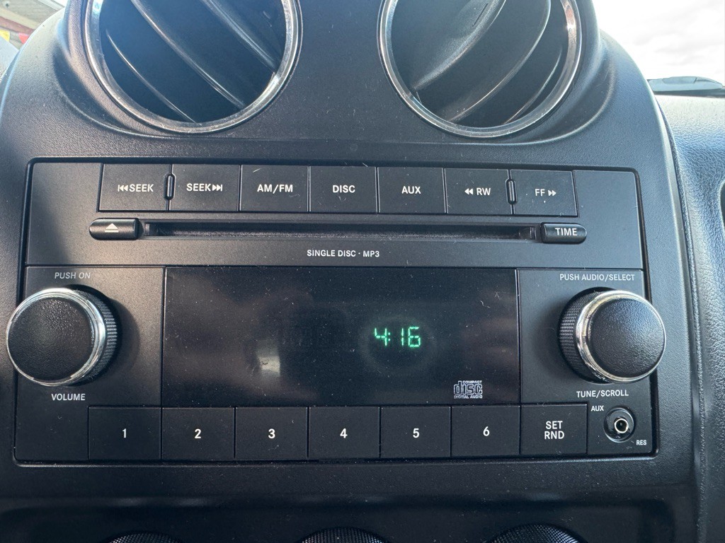 2011 Jeep Patriot Image 15