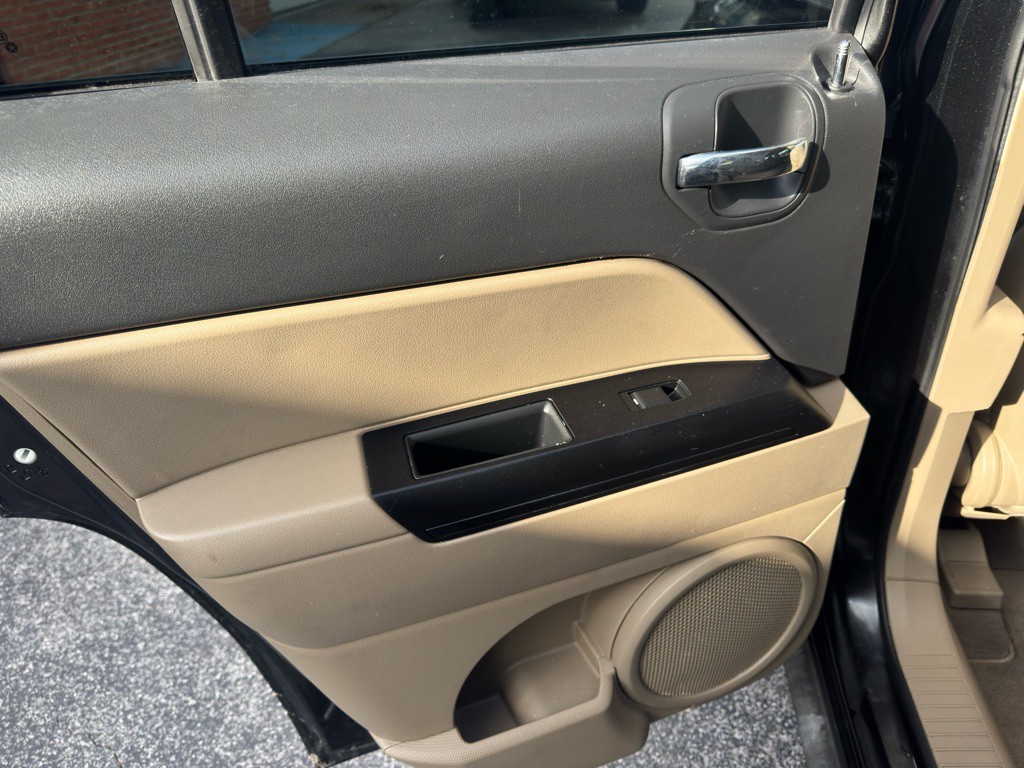 2011 Jeep Patriot Image 22