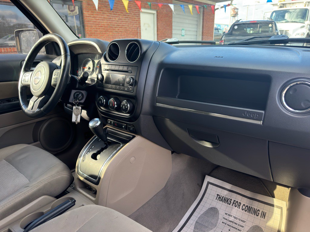 2011 Jeep Patriot Image 29