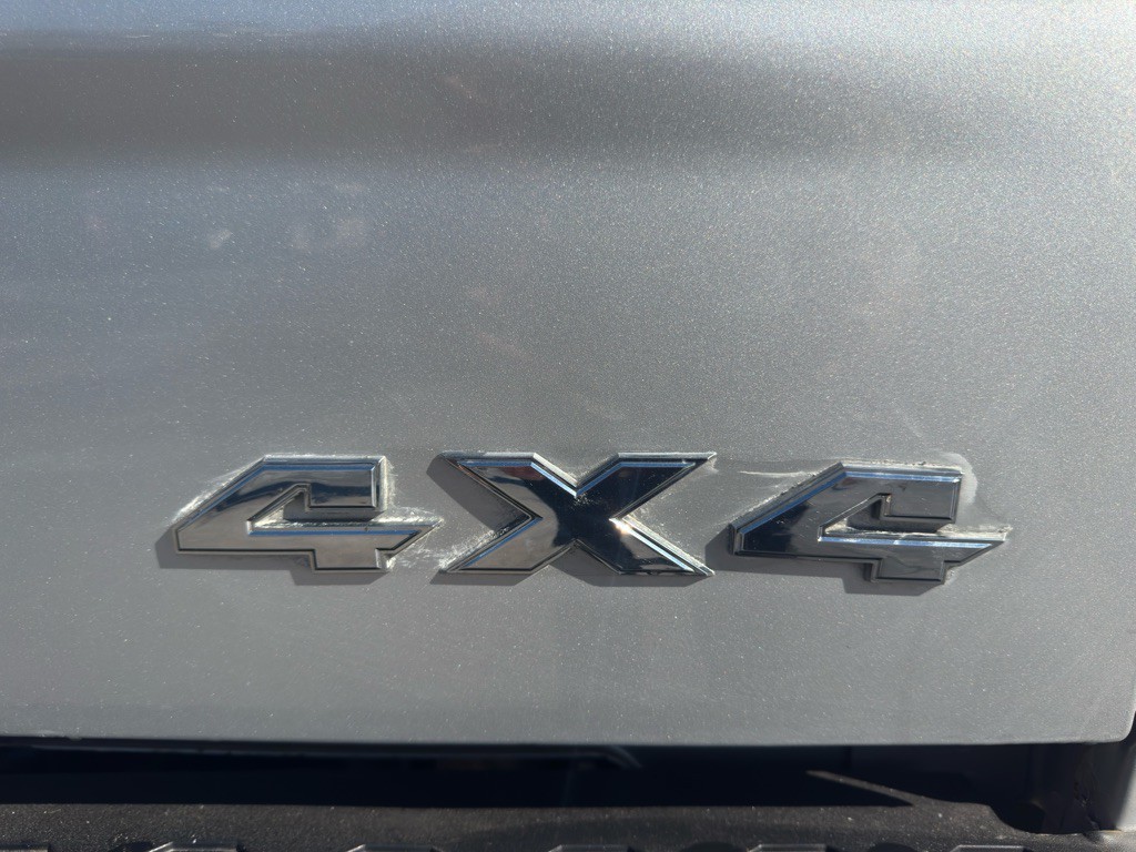 2015 RAM 3500 Image 11