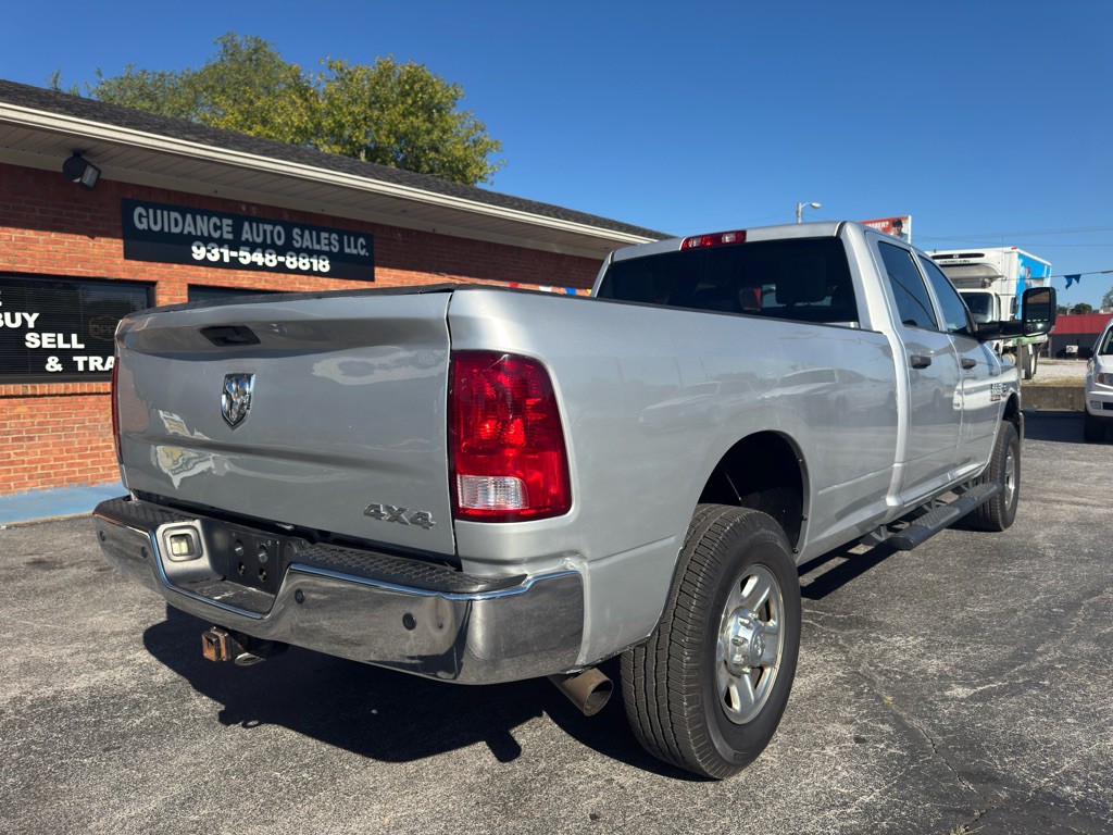 2015 RAM 3500 Image 12