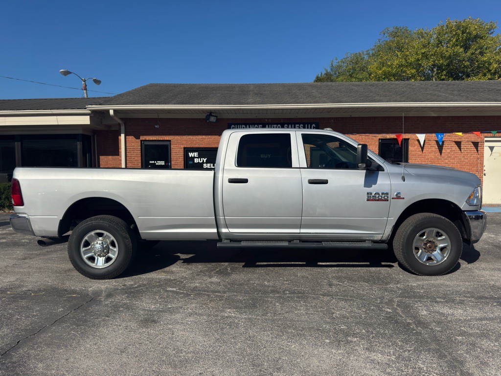 2015 RAM 3500 Image 13