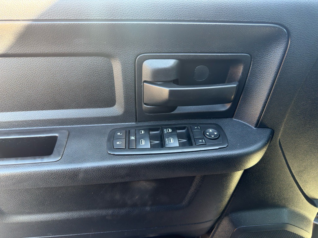 2015 RAM 3500 Image 19