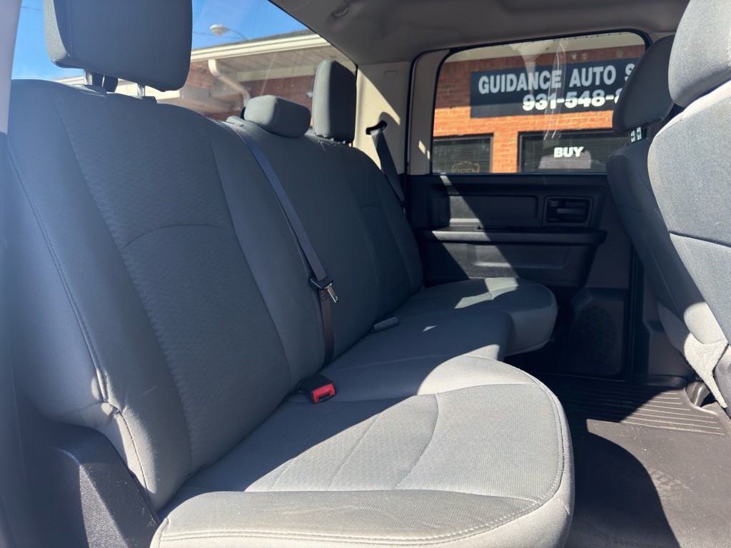 2015 RAM 3500 Image 39