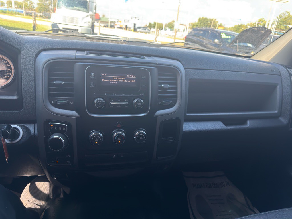 2017 RAM 1500 Image 16