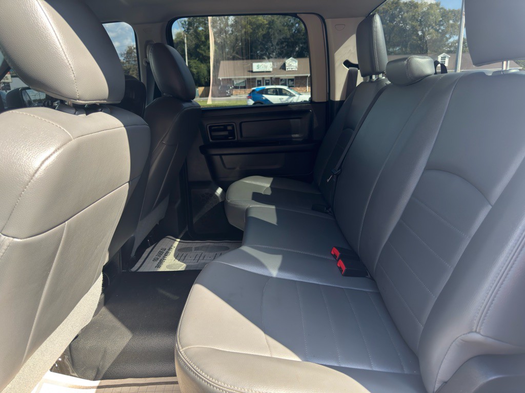 2017 RAM 1500 Image 19