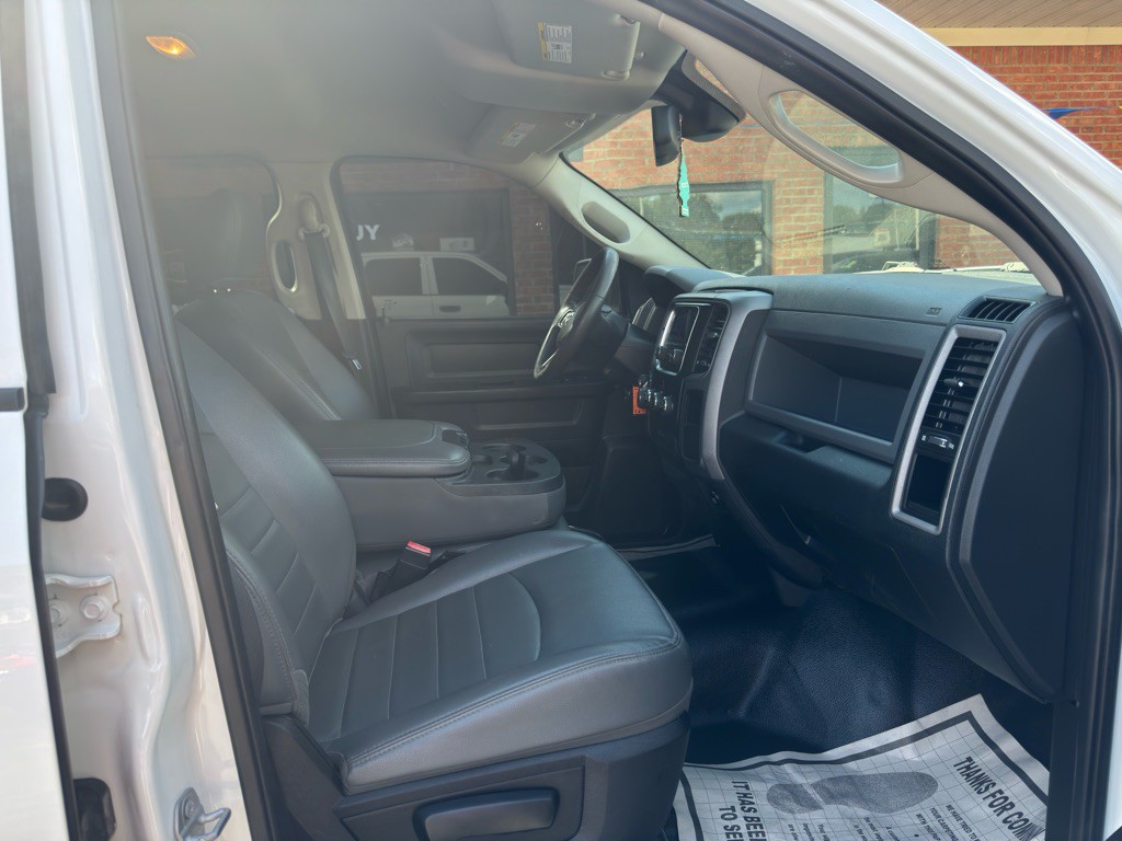 2017 RAM 1500 Image 25