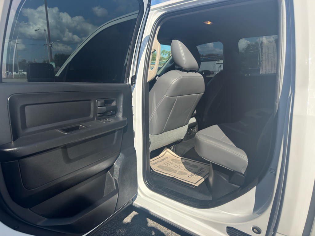 2017 RAM 1500 Image 35