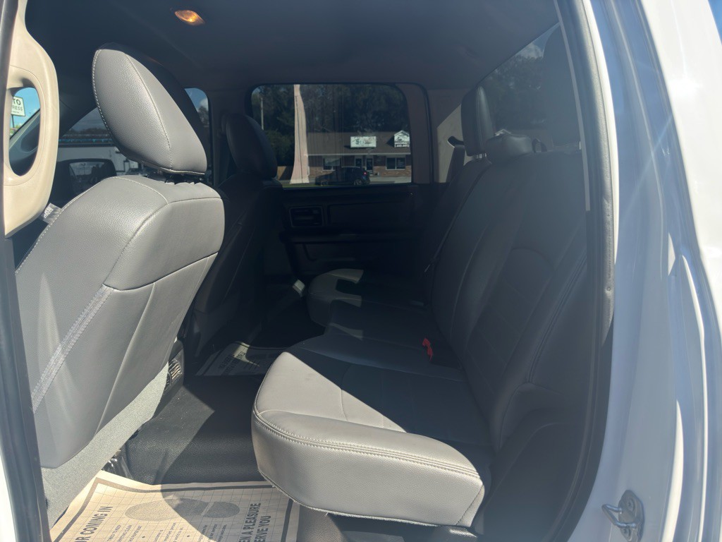2017 RAM 1500 Image 36