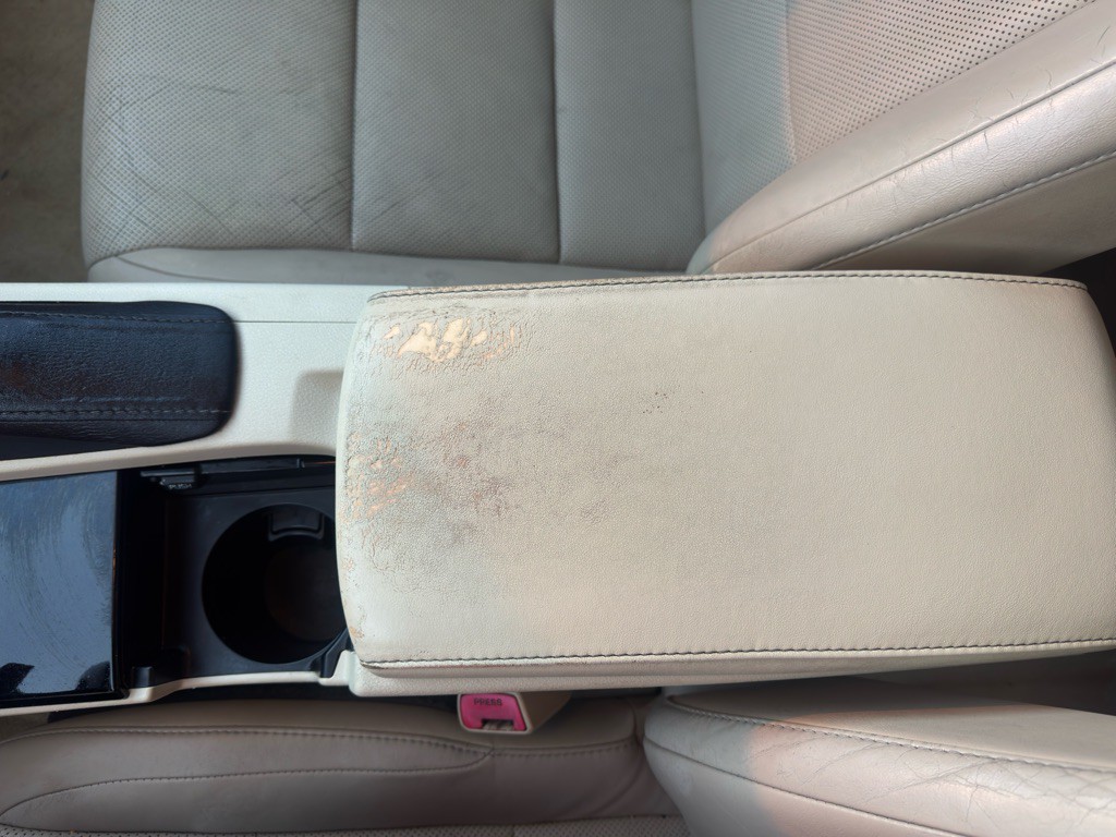 2014 Lexus ES Image 24