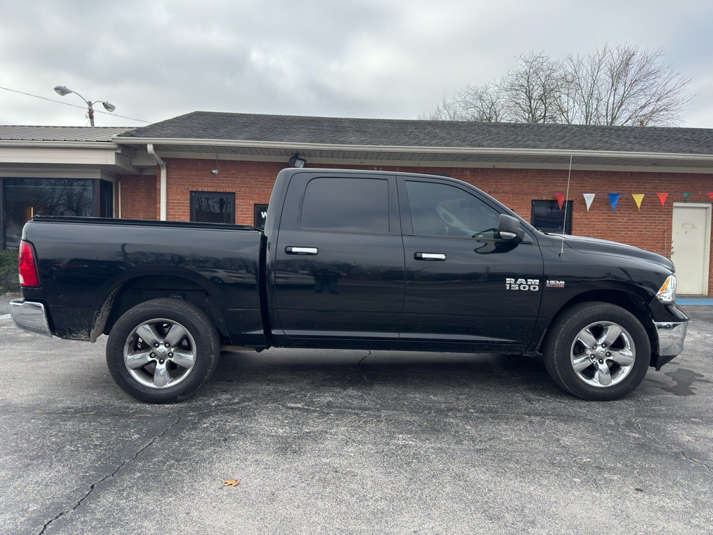 2014 RAM 1500 Image 10