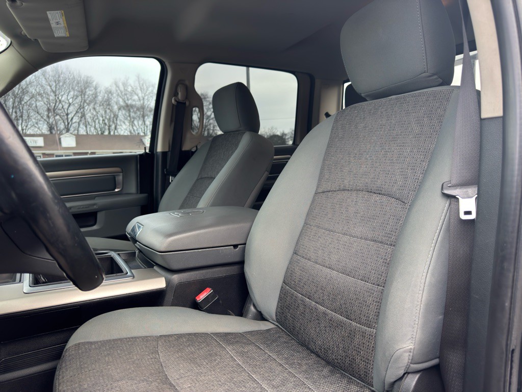 2014 RAM 1500 Image 13
