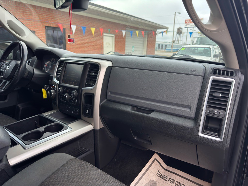 2014 RAM 1500 Image 43