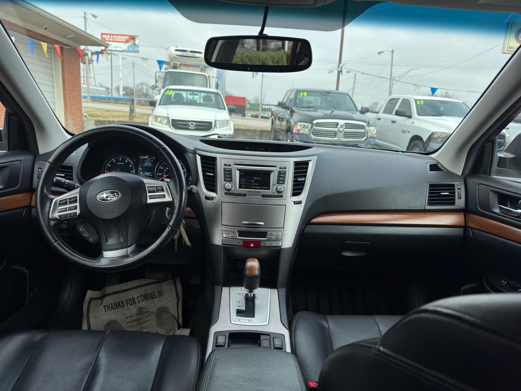 2013 Subaru Outback Image 29
