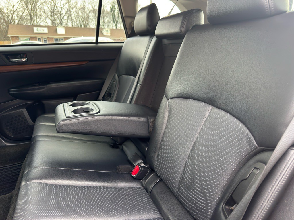2013 Subaru Outback Image 31