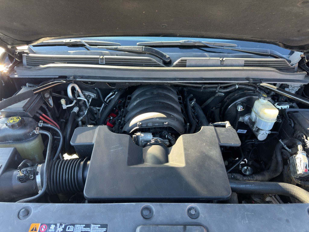 2018 Cadillac Escalade Image 2