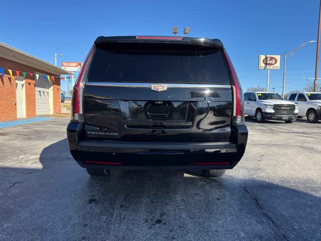 2018 Cadillac Escalade Image 8