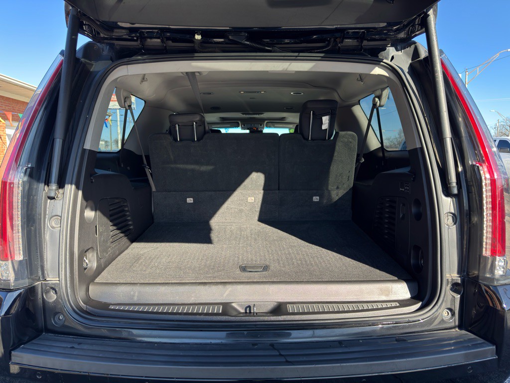 2018 Cadillac Escalade Image 9