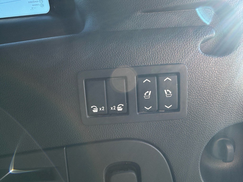 2018 Cadillac Escalade Image 10