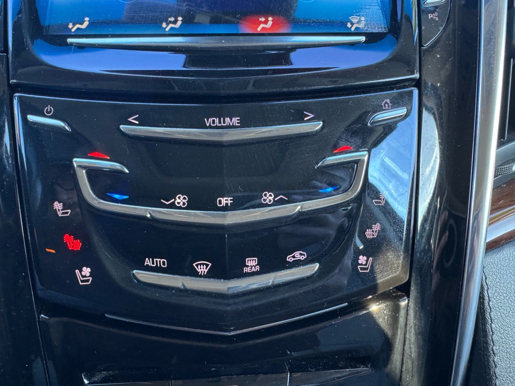 2018 Cadillac Escalade Image 29