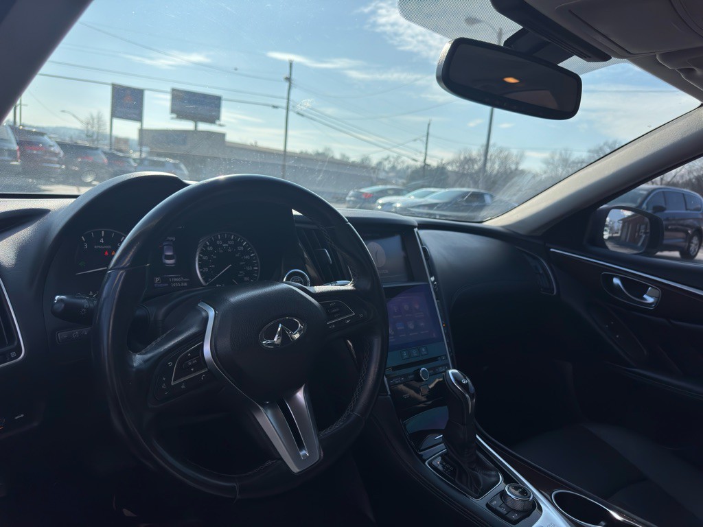 2018 INFINITI Q50 Image 11