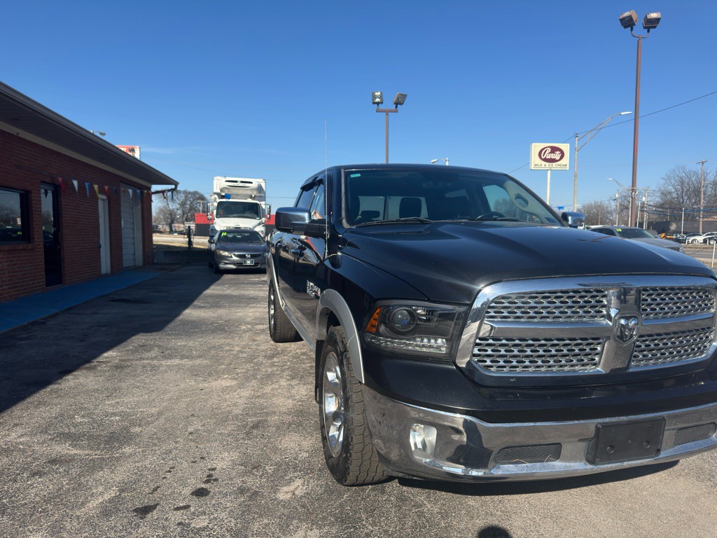2015 RAM 1500 Image 2