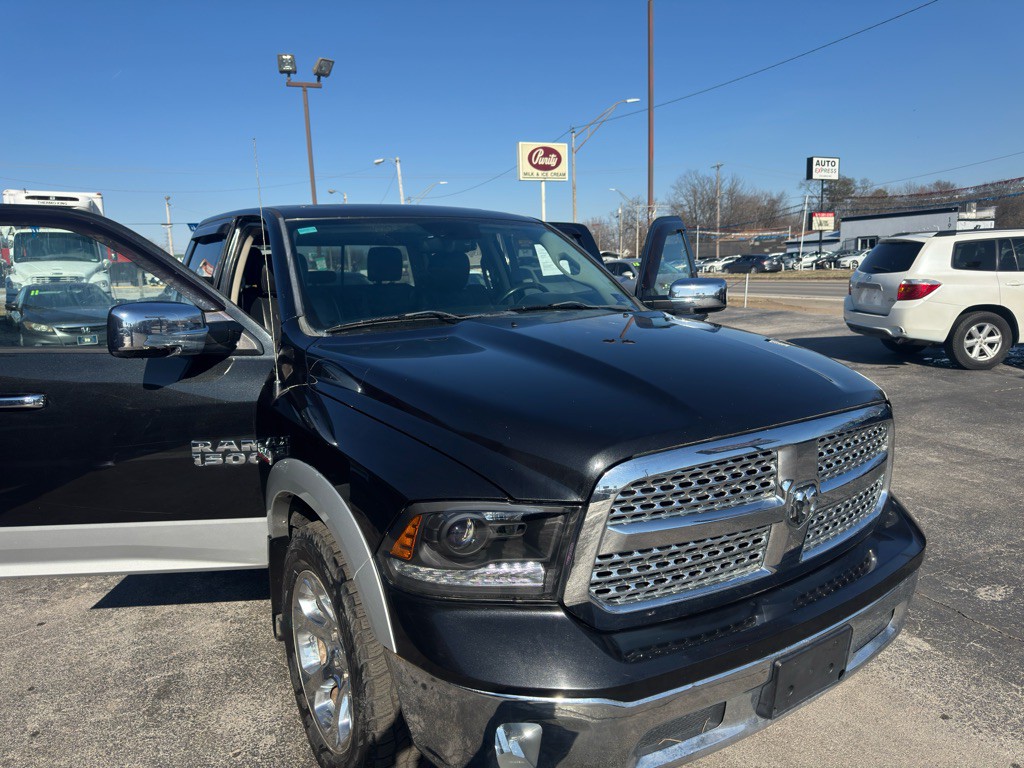 2015 RAM 1500 Image 9