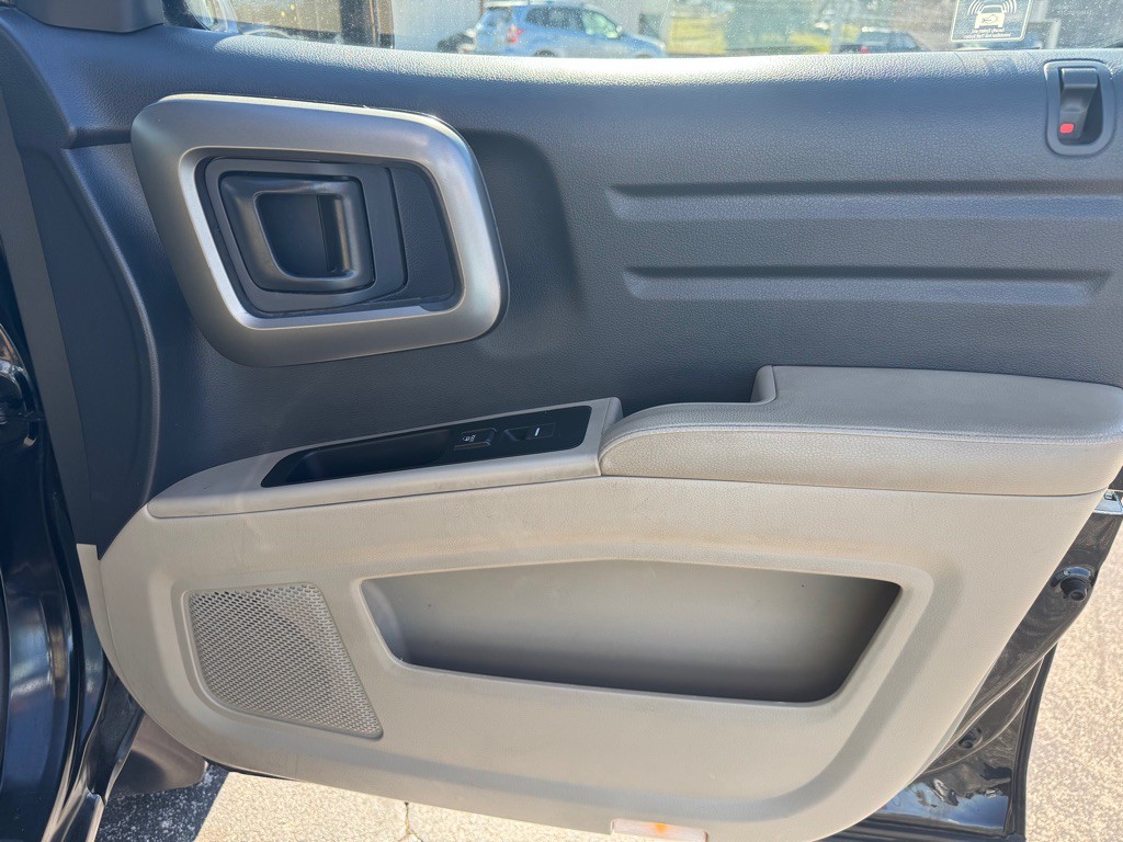 2009 Honda Ridgeline Image 30