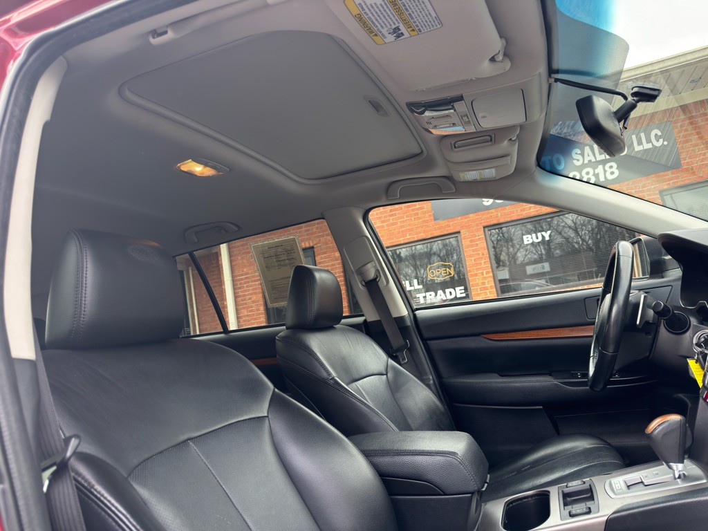 2013 Subaru Outback Image 38