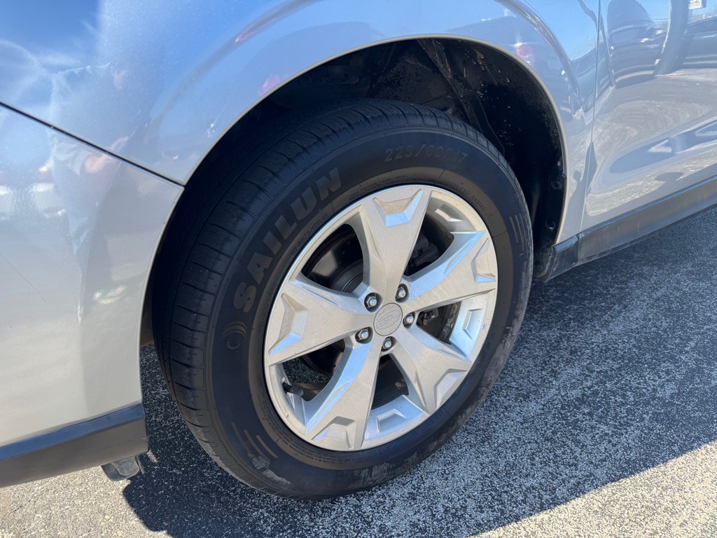 2016 Subaru Forester Image 6