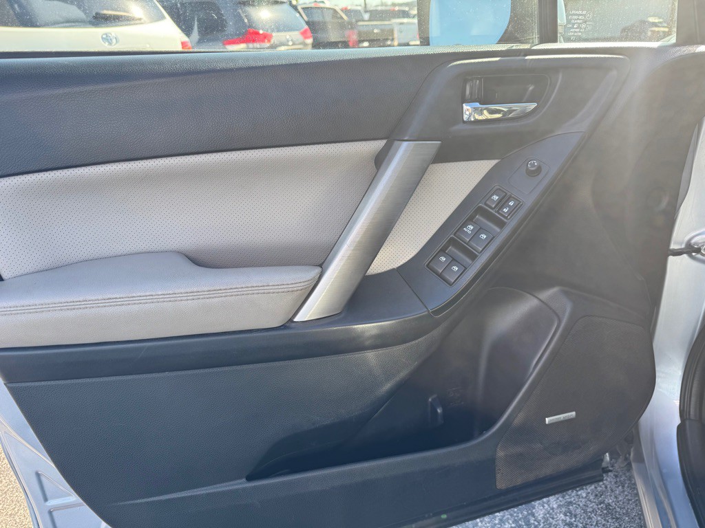 2016 Subaru Forester Image 28