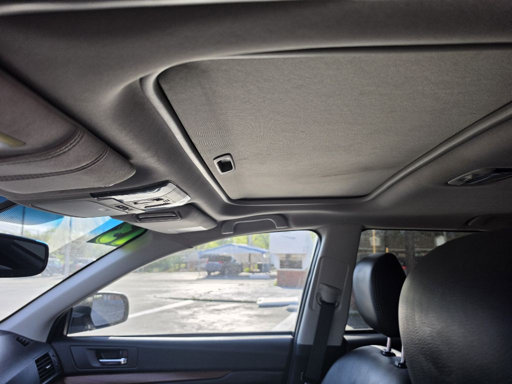 2013 Subaru Outback Image 13