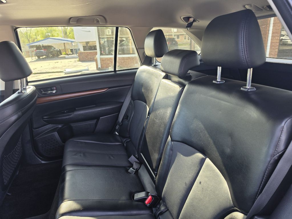 2013 Subaru Outback Image 18
