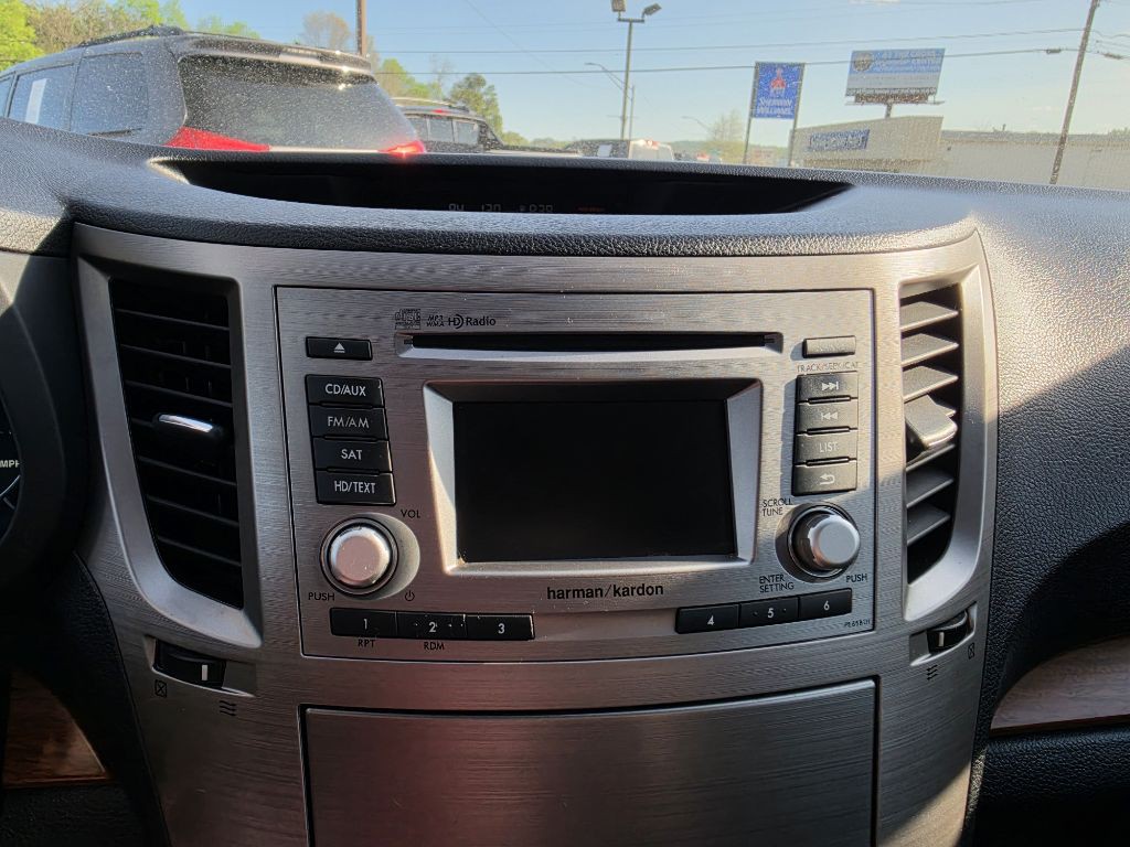 2013 Subaru Outback Image 30