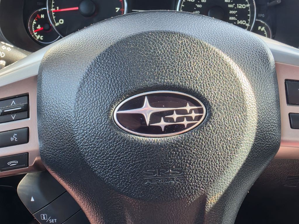 2013 Subaru Outback Image 37